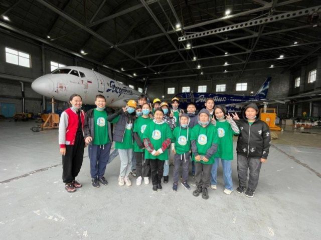 Сотрудники авиакомпании «Якутия» выступили с лекциями для участников образовательной смены «Я – инженер»