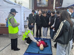 В Якутске полицейские провели патриотическое мероприятие, приуроченное Дню солидарности в борьбе с терроризмом