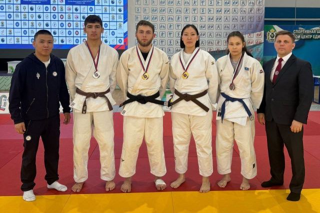 Сборная Якутии завоевала четыре медали первенства Дальнего Востока по дзюдо