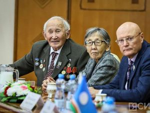 Государственные награды за вклад в развитие республики вручили жителям Якутии