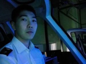  СПЕЦПРОЕКТ «Садиться при порывах ветра 22 метра в секунду очень непросто»: молодой пилот — о жизни и работе за полярным кругом