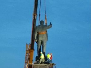 Фотофакт: Якутск — площадь Ленина… без Ленина