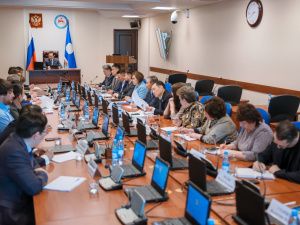 Айсен Николаев: для предпринимателей Якутии введут мораторий на отключение коммунальных услуг