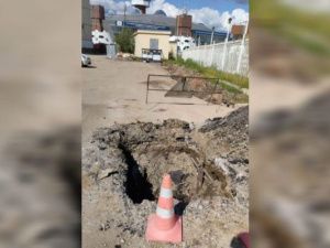 Отключение света произошло в одном из районов Якутска по вине водителя грузовика