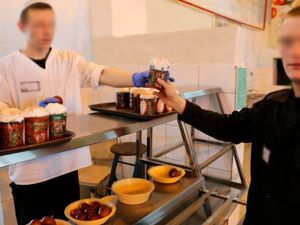 В День Святой Пасхи в исправительные учреждения передано более 2 тысяч освященных куличей 