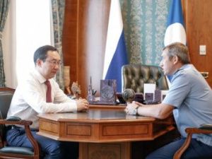 Айсен Николаев провел встречу с прокурором Якутии Олегом Нарковским