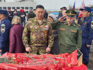 В Наяхинском наслеге Якутии перезахоронили останки солдата Ивана Сивцева