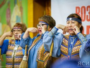 Глава Якутии поздравляет с Днем хомуса