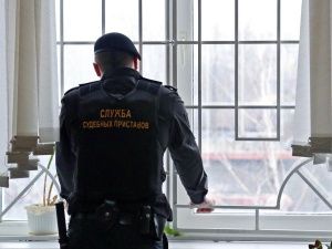 Как приставы будут взыскивать долги с «серых» зарплат в 2023 году