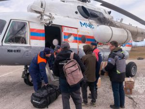 Оперативные группы МЧС России работают в Ленском, Алданском и Амгинском районах