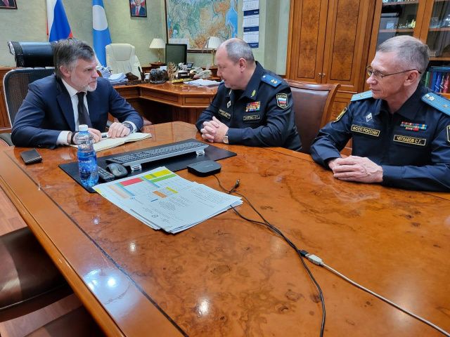 Кирилл Бычков провел встречу с врио руководителя Управления Федеральной службы судебных приставов по Якутии Сергеем Чеглаковым
