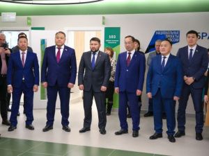 Альберт Семенов: мы работаем над тем, чтобы образование у наших детей проходило в качественных и современных условиях