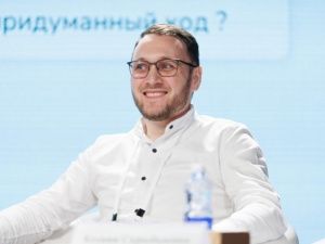 Два дела, один абсурд: Олекминск судится сам с собой, но денег на демократию так и не нашёл