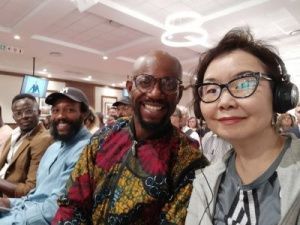 Яна Угарова застряла в Африке