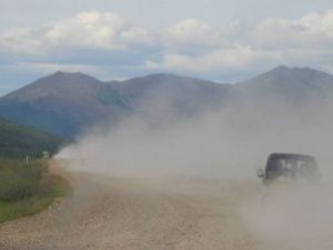 В Томпонском районе на трассу «Колыма» сошел сель. Движение закрыто