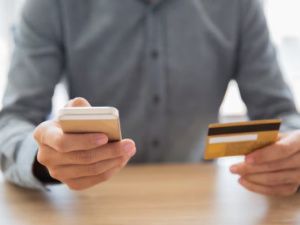 В Нерюнгринском районе житель Иркутской области обвинен в хищения денег с банковского счета