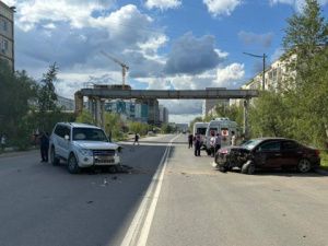 Семь человек пострадали в ДТП в Якутске за выходные