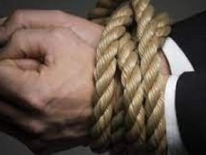 В Намском улусе уволили директора школы за наличие судимости