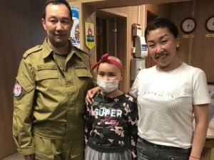 Глава Якутии поздравил юную Карину Колесову с выздоровлением! Девочка-подросток победила рак