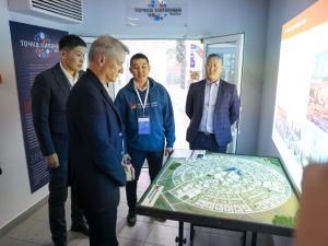 Глава Сбербанка ознакомился с разработками технопарка “Якутия”
