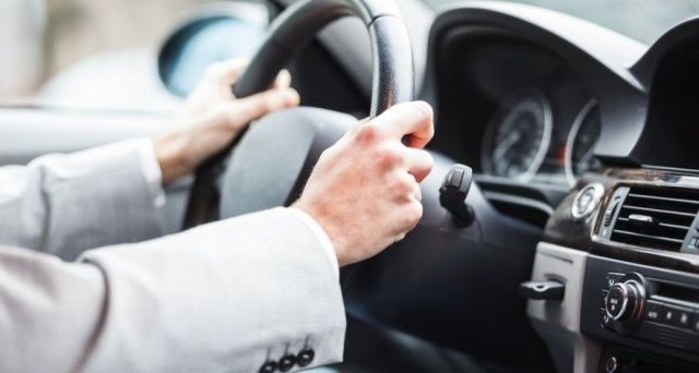 В Якутске водитель скончался от инфаркта за рулем автомобиля