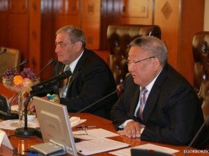 Сенатор РФ Егор Борисов поздравил с юбилеем Вячеслава Штырова