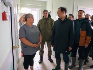 Глава Якутии посетил село русских старожилов в Аллаиховском районе