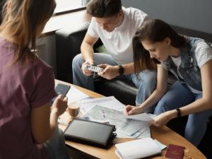 Когда перечислят субсидии на ЖКУ и льготы для многодетных семей: Дата названа