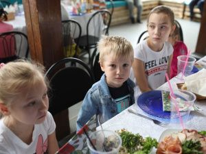 В социальной столовой прошла благотворительная акция «Собери ребенка в школу»