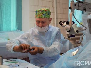 Якутские офтальмологи провели в ДНР более 200 операций по удалению катаракты