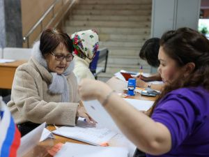 Первый вице-премьер Якутии Джулустан Борисов проголосовал на выборах Президента РФ