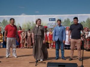 Три соседних округа Якутска отметили День России общим праздником