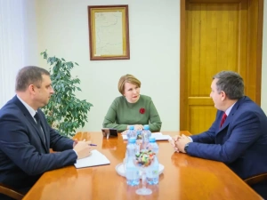 Вице-премьер Якутии и начальник ГУ Минюста РФ по Приморью обсудили взаимодействие органов юстиции