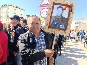 В Якутске прошла акция «Бессмертный полк»