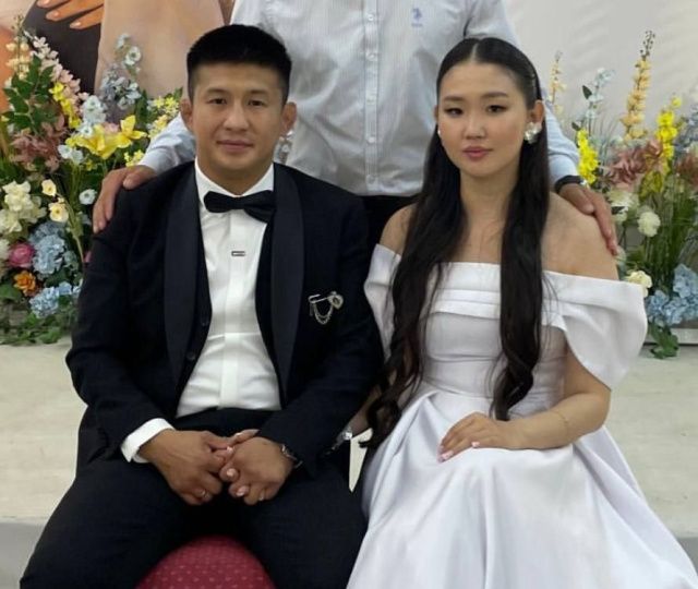 Свадебное фото спортсмена вызвало бурю хейта