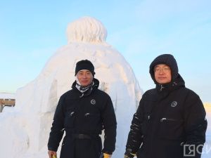 Искусство из снега и льда: зимние скульпторы соревнуются в Якутске за звание лучшего