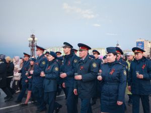 Сотрудники и ветераны УФСИН приняли участие во Всероссийской патриотической акции «Свеча памяти»