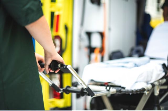 В Алданском районе мужчина пострадал от выстрела из сигнальной пиротехники