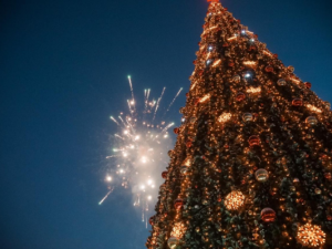 Зажжение первой новогодней елки страны состоится 1 декабря в Якутске