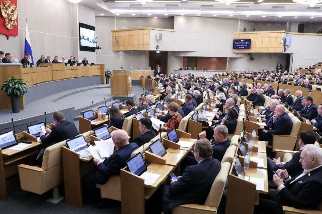 В Госдуме первое чтение прошел законопроект о борьбе с фиктивными браками мигрантов