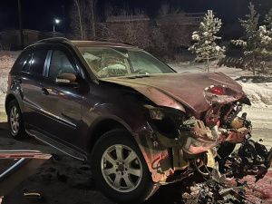 Два человека пострадали в лобовом ДТП в Мирнинском районе 