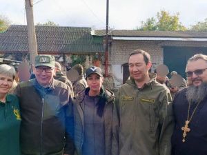 Айсен Николаев передал новые вездеходы бойцам из Якутии в зону проведения специальной военной операции