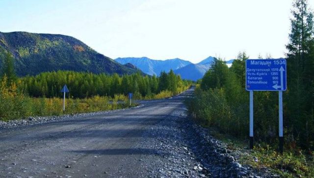 На двух участках трассы «Колыма» временно закрыто движение