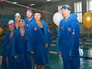 Бассейн «Самородок» поздравили с 30-летием