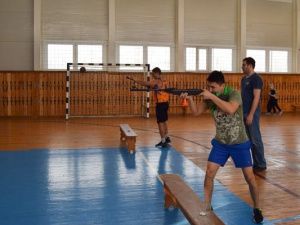 Команда исправительной колонии № 6 одержала победу в соревнованиях «Марш-бросок»