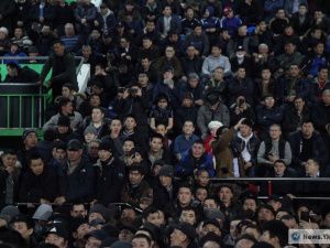 Ил Дархан и мэр Якутска выступили перед разгневанными жителями Якутии