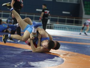 Восемь якутских борцов вышли в финал всероссийского турнира памяти Александра Крылова