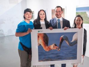 Айсен Николаев сходил с семьей в исторический парк