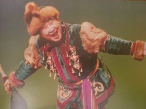 Звездному якутскому артисту пришлось сказаться психбольным!