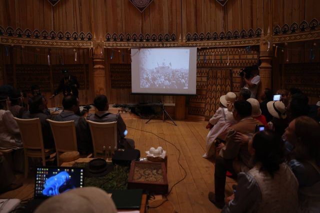 В Якутии презентовали хроникальный кинодокумент «Ысыах в Амге - 1944 года»